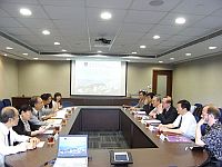A delegation from Central University visits the Chinese University of Hong Kong to discuss academic cooperation.